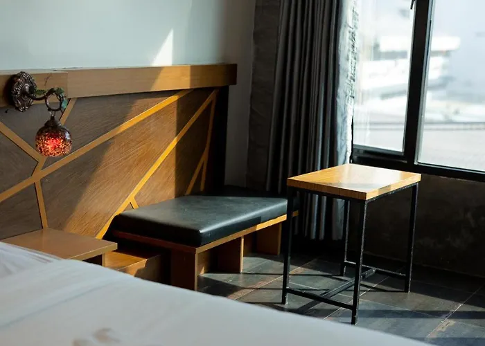 Hotel B2 Srinakharin Boutique & Budget