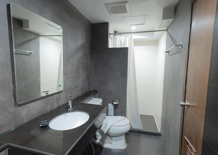 Hotel B2 Srinakharin Boutique & Budget 3*