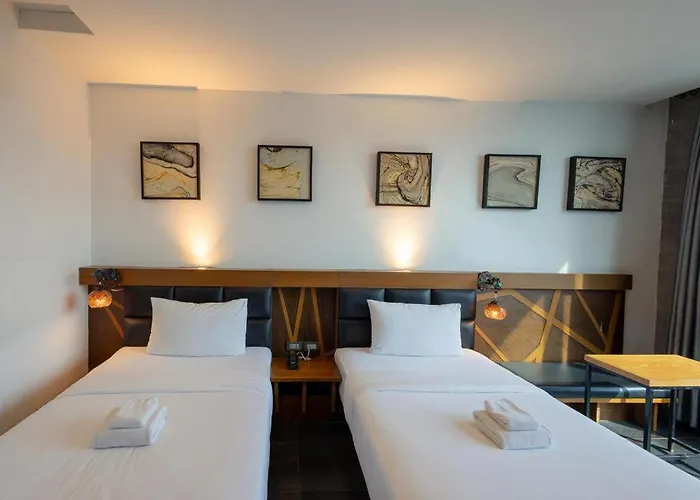 B2 Srinakharin Boutique & Budget Hotel Bangkok