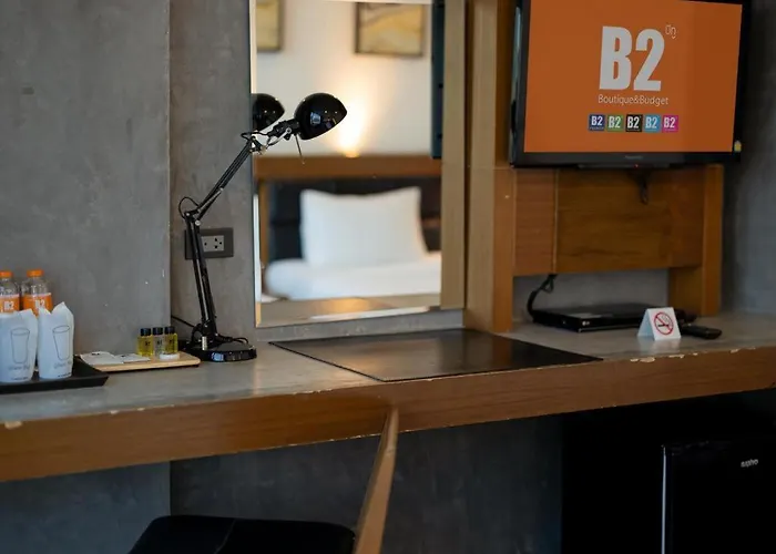B2 Srinakharin Boutique & Budget