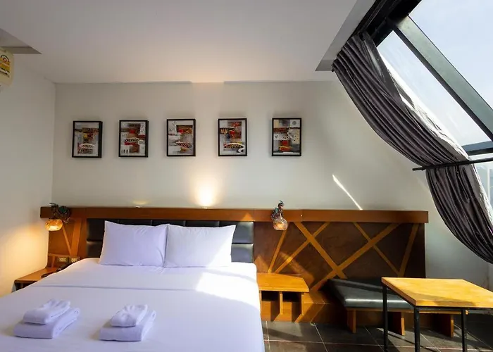 Hotel B2 Srinakharin Boutique & Budget