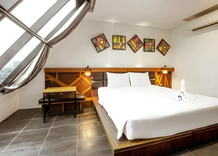 Hotel B2 Srinakharin Boutique & Budget 3*