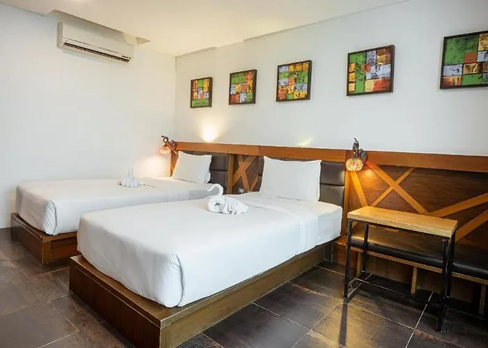 B2 Srinakharin Boutique & Budget Hotel