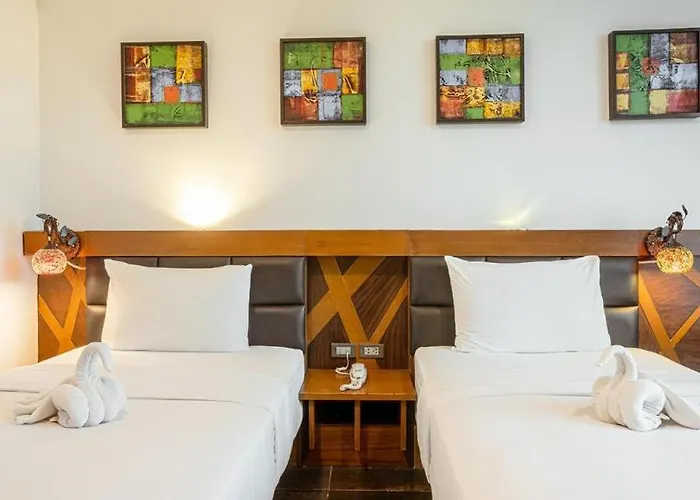 B2 Srinakharin Boutique & Budget Hotel