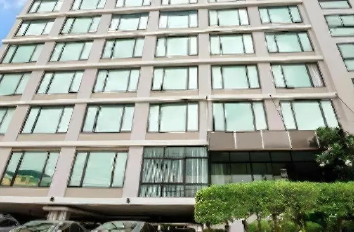 Hotel B2 Srinakharin Boutique & Budget