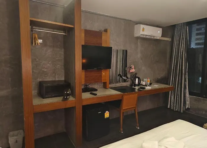 Hotel B2 Srinakharin Boutique & Budget 3*
